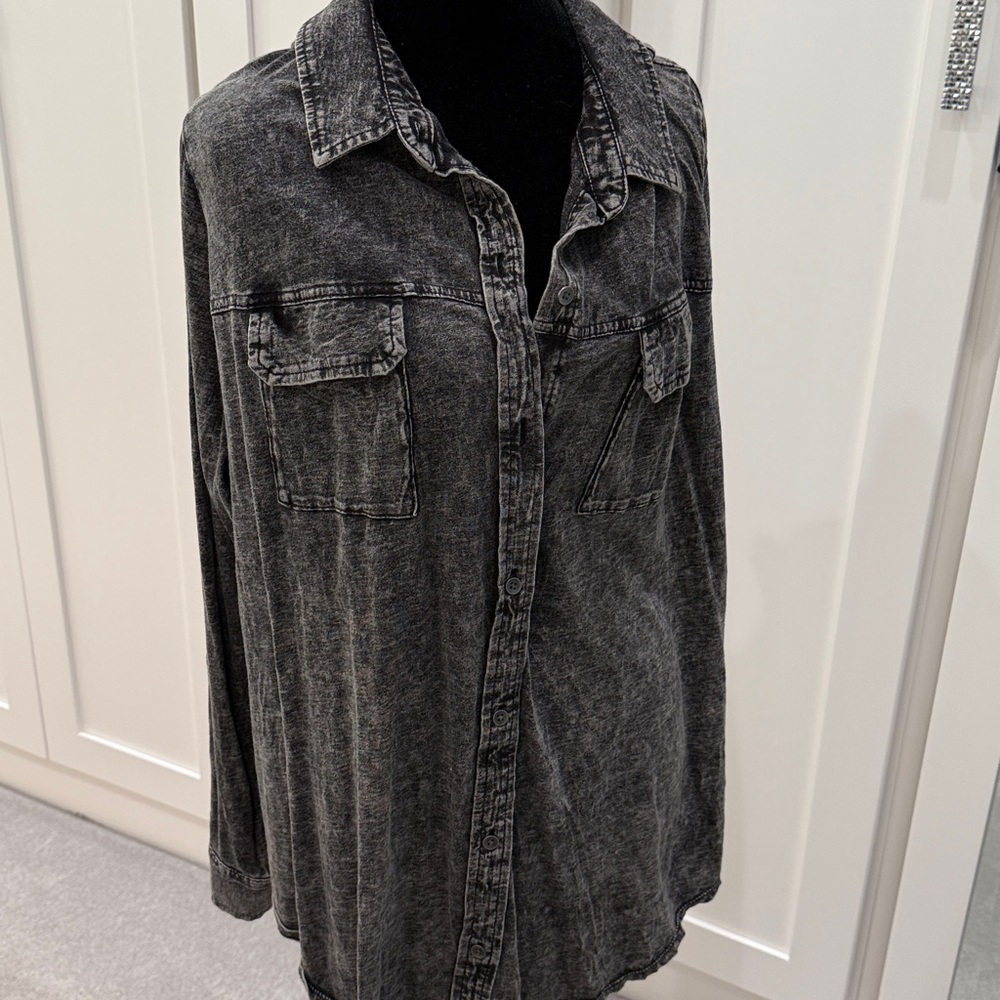 Rock & Republic Black Button Down Shirt